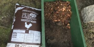鶏ふん、堆肥準備の写真